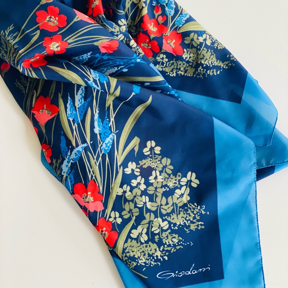 SOLDVintage Italian poppy scarf